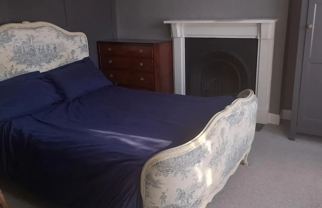 The Bear Bread Bakery: Boutique En-Suite with Bakery Breakfast in Colyton-1